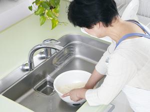 ラミネートシールで大切な本の保護を